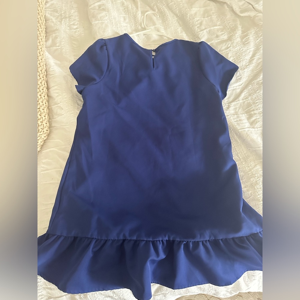 Short Sleeve Round Neck Ruffle Dress.